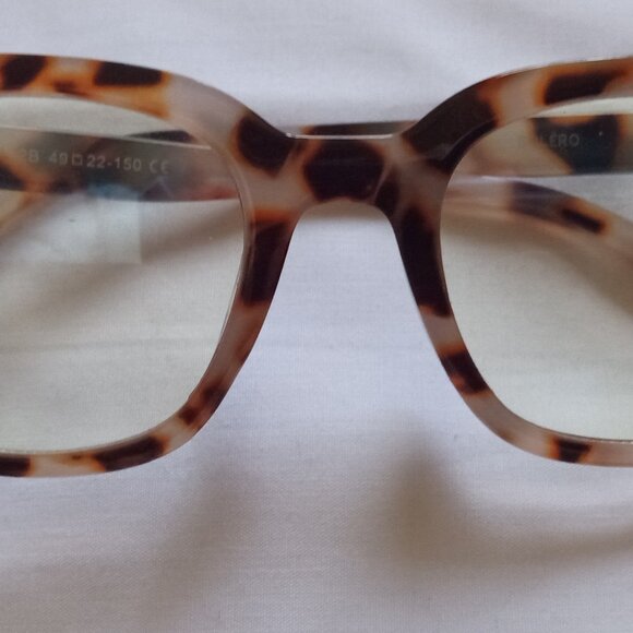 Bolero Eyeglasses Frame Model R132B, Size 49-22-150 Women Like New Brown & Tan - Picture 3 of 5